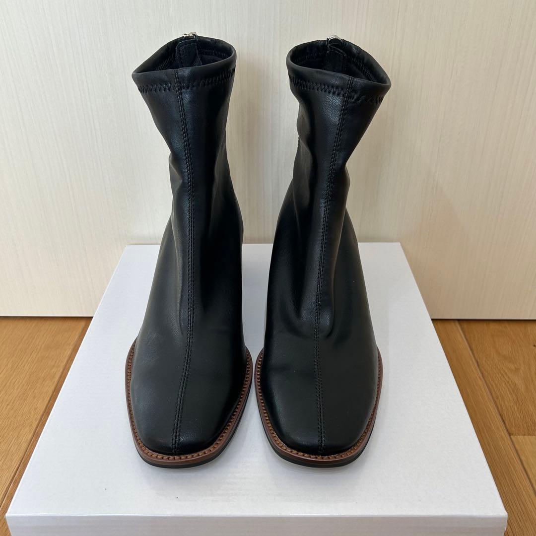 スタックヒール　ブーツ　ブラック　Discoat L 25.0