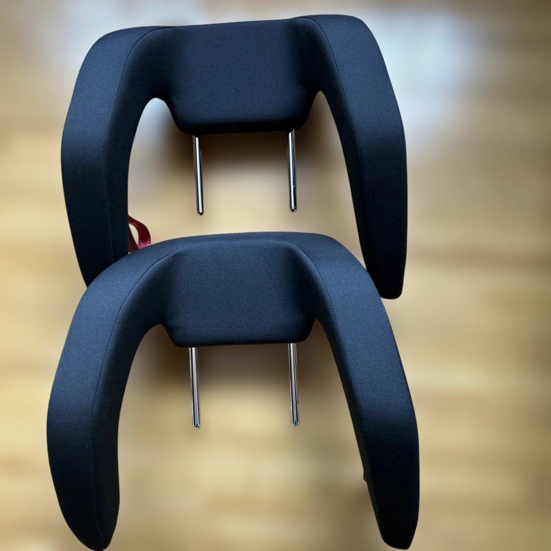 ゴルフトゥーラン　インテグレーテッドチャイルドシートヘッドレスト