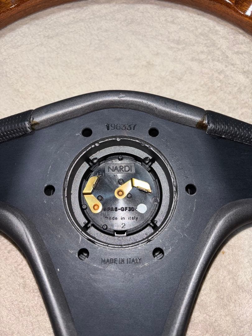 ナルディ　ステアリング Z5（NARDI Z5）