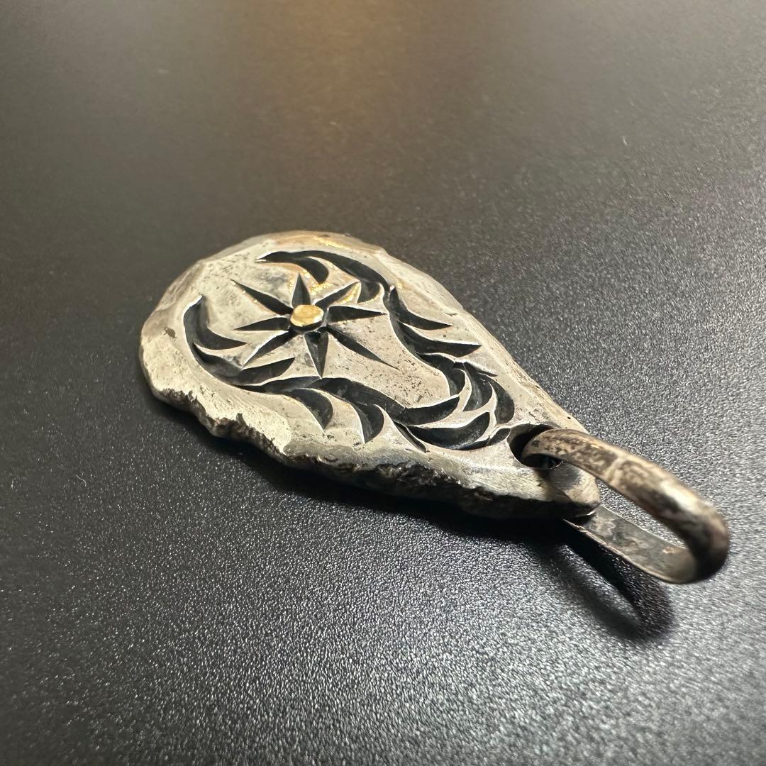 BIG HAND K18 SUN シルバー アラベスク メタル ペンダント