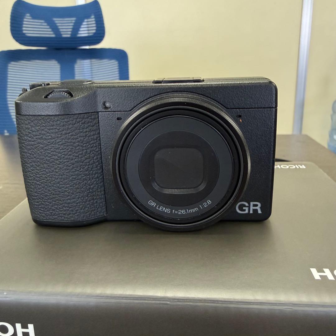 【極美品】RICOH GR IIIx リコー GR3x おまけケース付 デジカメ