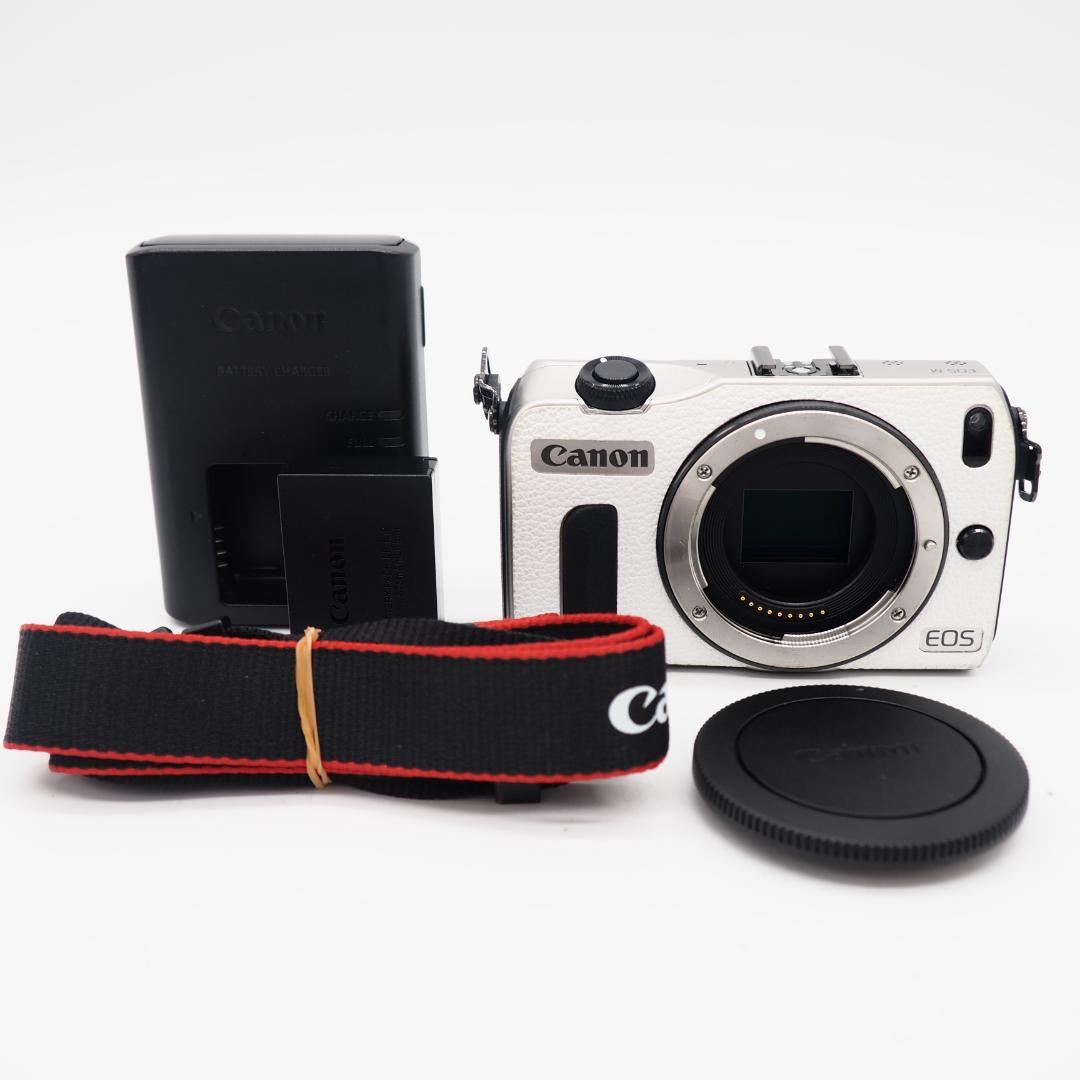 Canon ミラーレス一眼カメラ EOS M ボディ