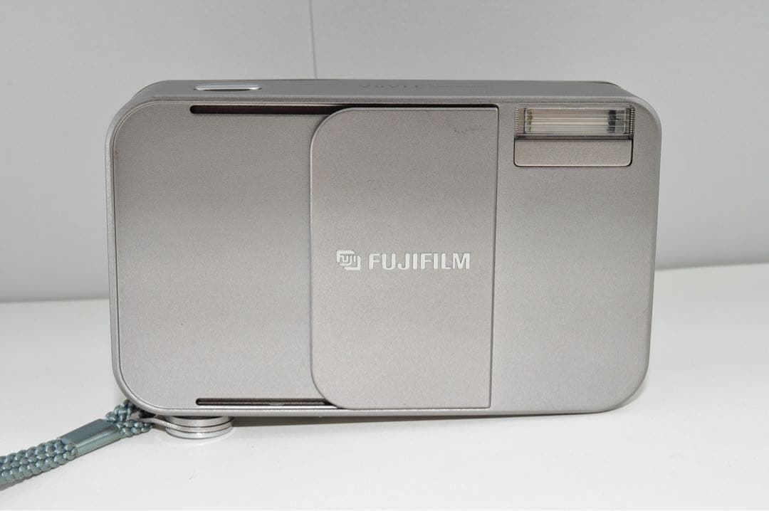 希少⭐︎美品　FUJIFILM フジフィルム TIARA ティアラ