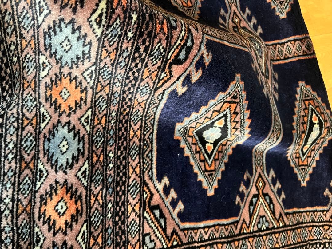 パキスタン絨毯　大判　約280センチ×188センチ　ウール　手織り