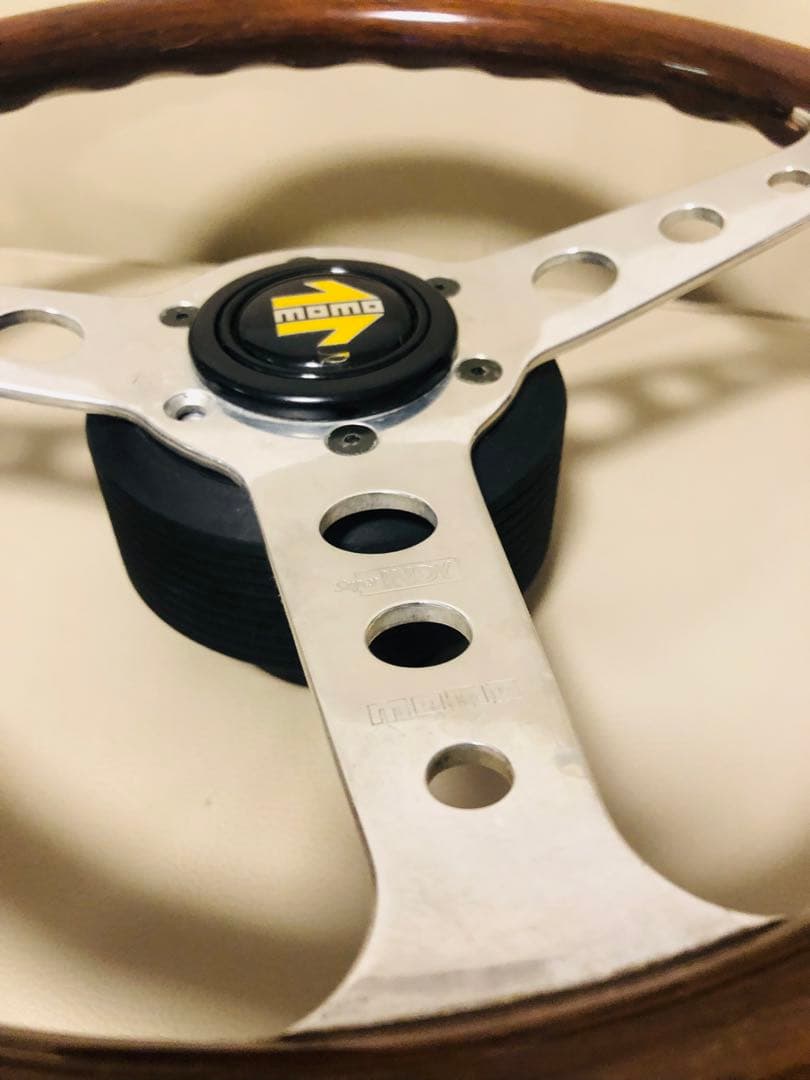 【送料込み】希少　MOMO ウッド ステアリング INDY モモ　ハンドル