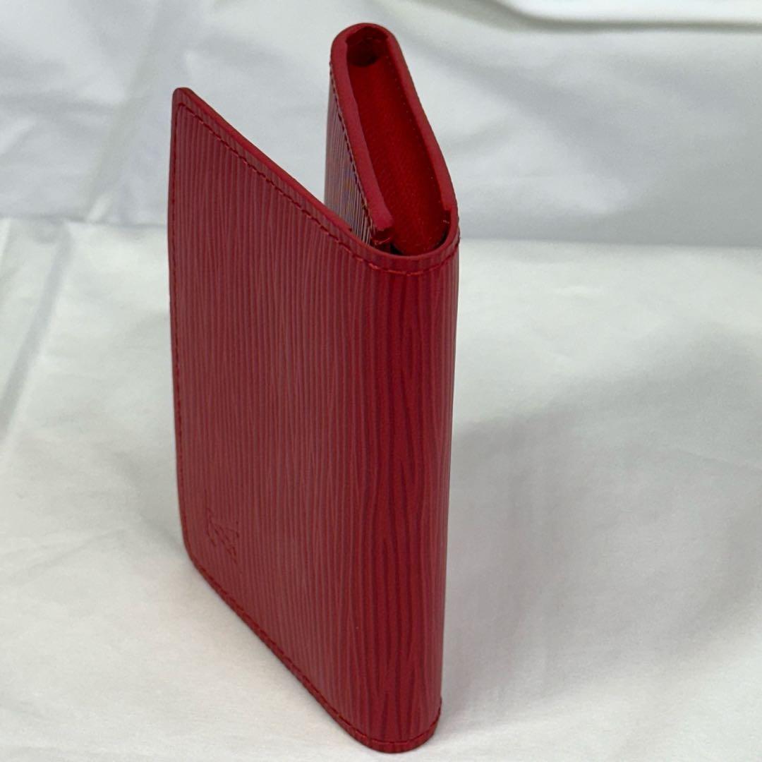 新品同様 LOUIS VUITTON エピレザー 名刺入れ ルージュ（レッド系）