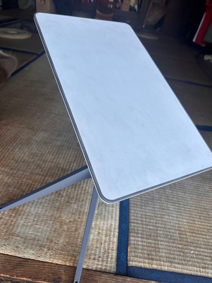 Starlink 衛星インターネット アンテナとスタンド