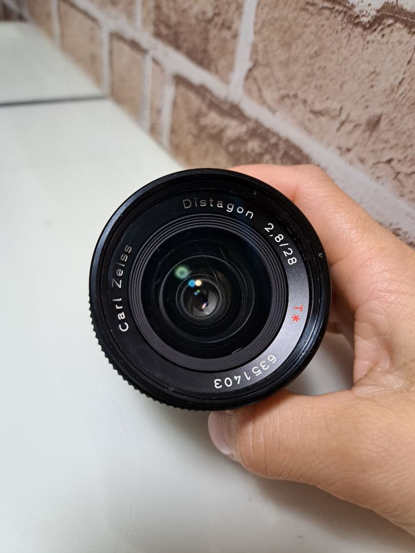 Carl Zeiss Distagon 28/2.8 レンズ