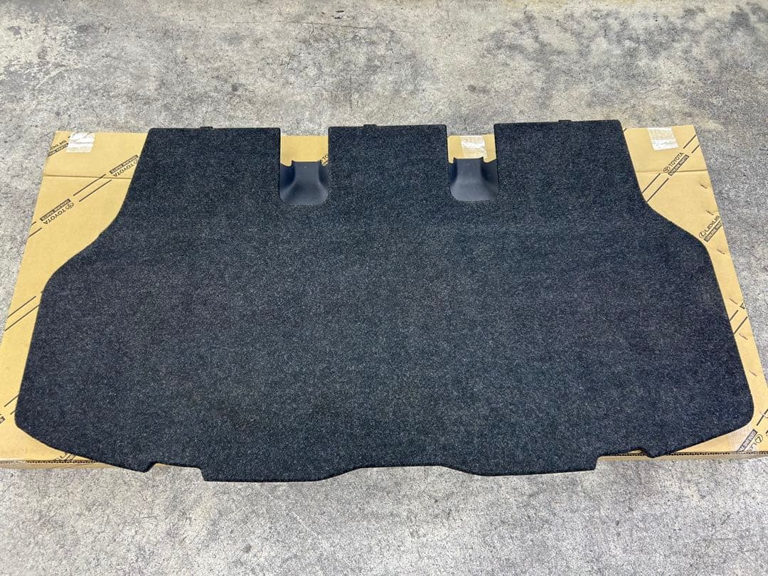 ノア　エスクァイア　ヴォクシー / 80系 / ラゲッジボード