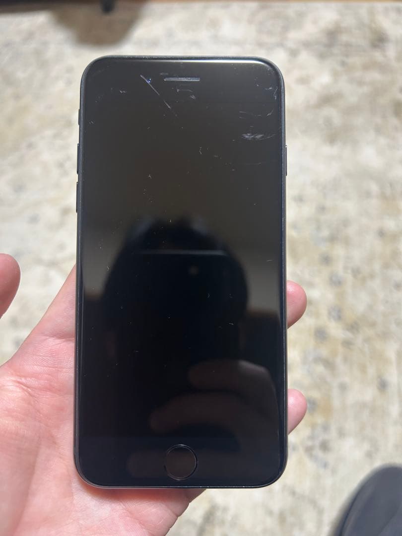 iPhone SE (第3世代) 64GB ミッドナイト　ブラック