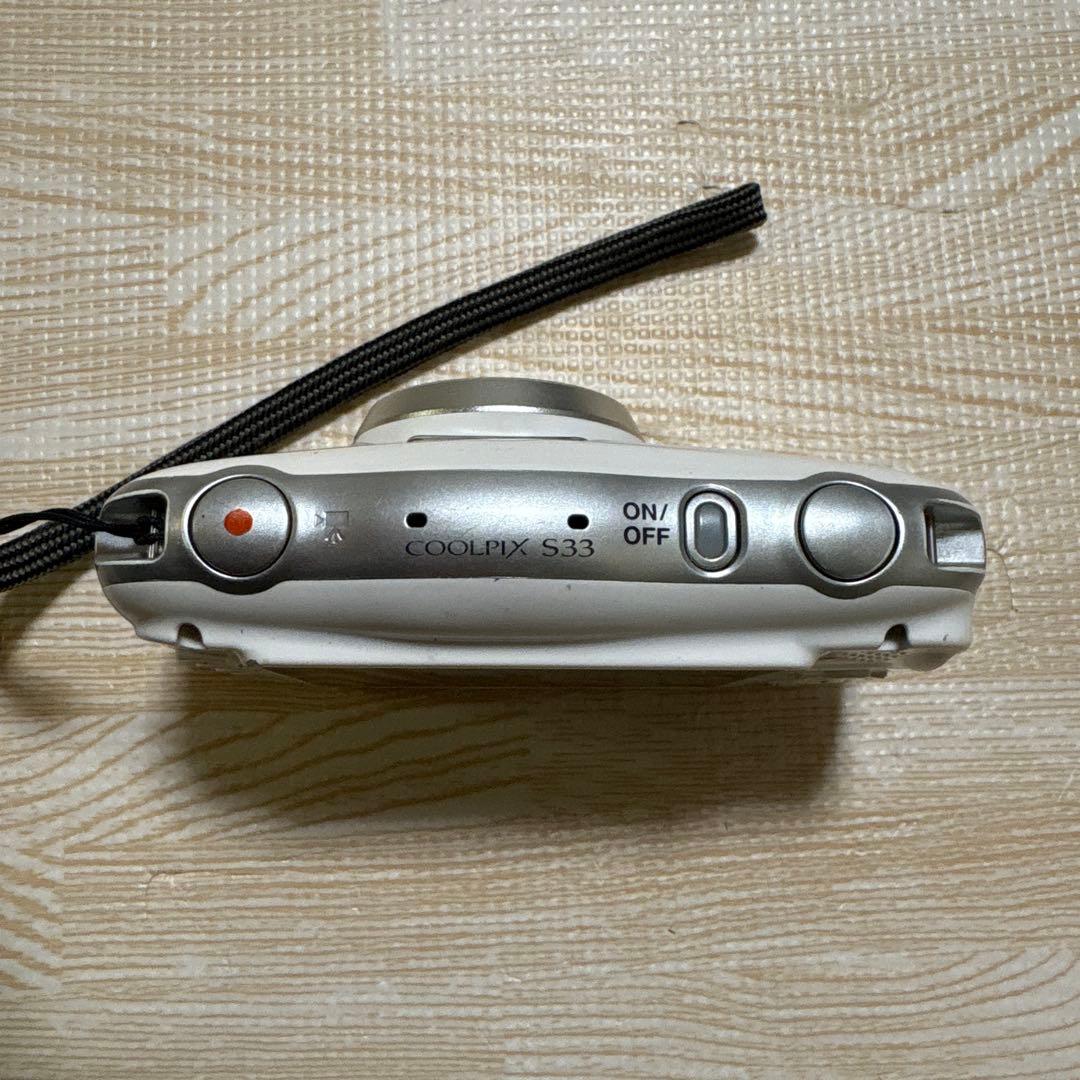 Nikon COOLPIX S33 コンパクトデジタルカメラ