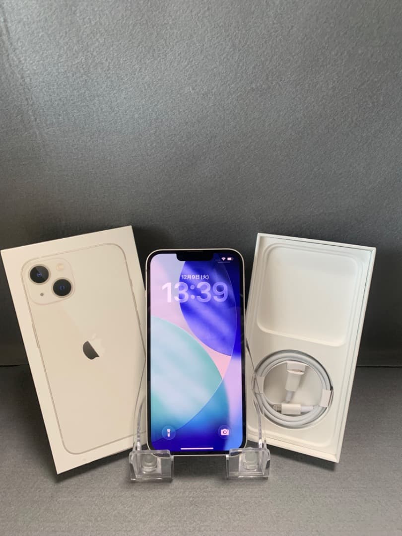 美品 国内版 SIMフリー iPhone13 128GB スターライト色