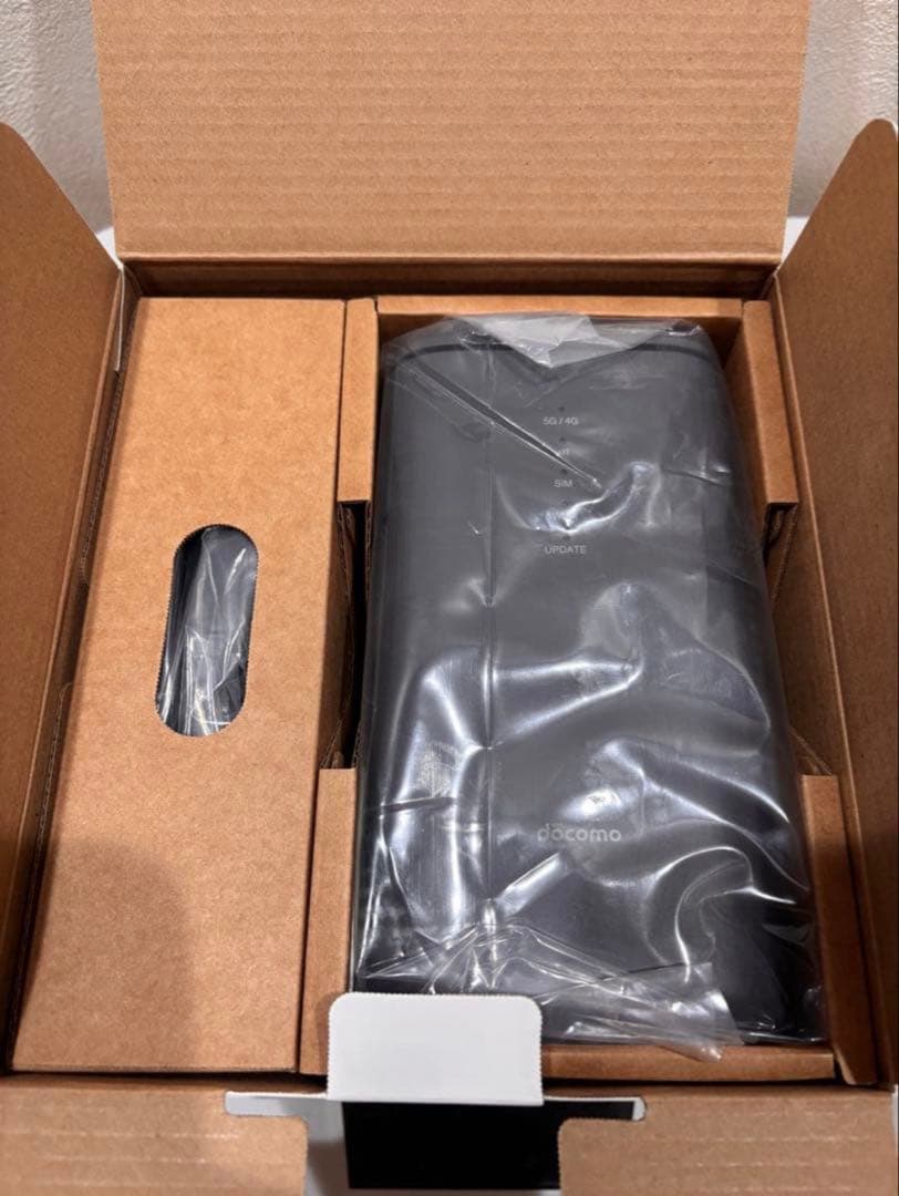 docomo HR02 5Gルーター ダークグレー