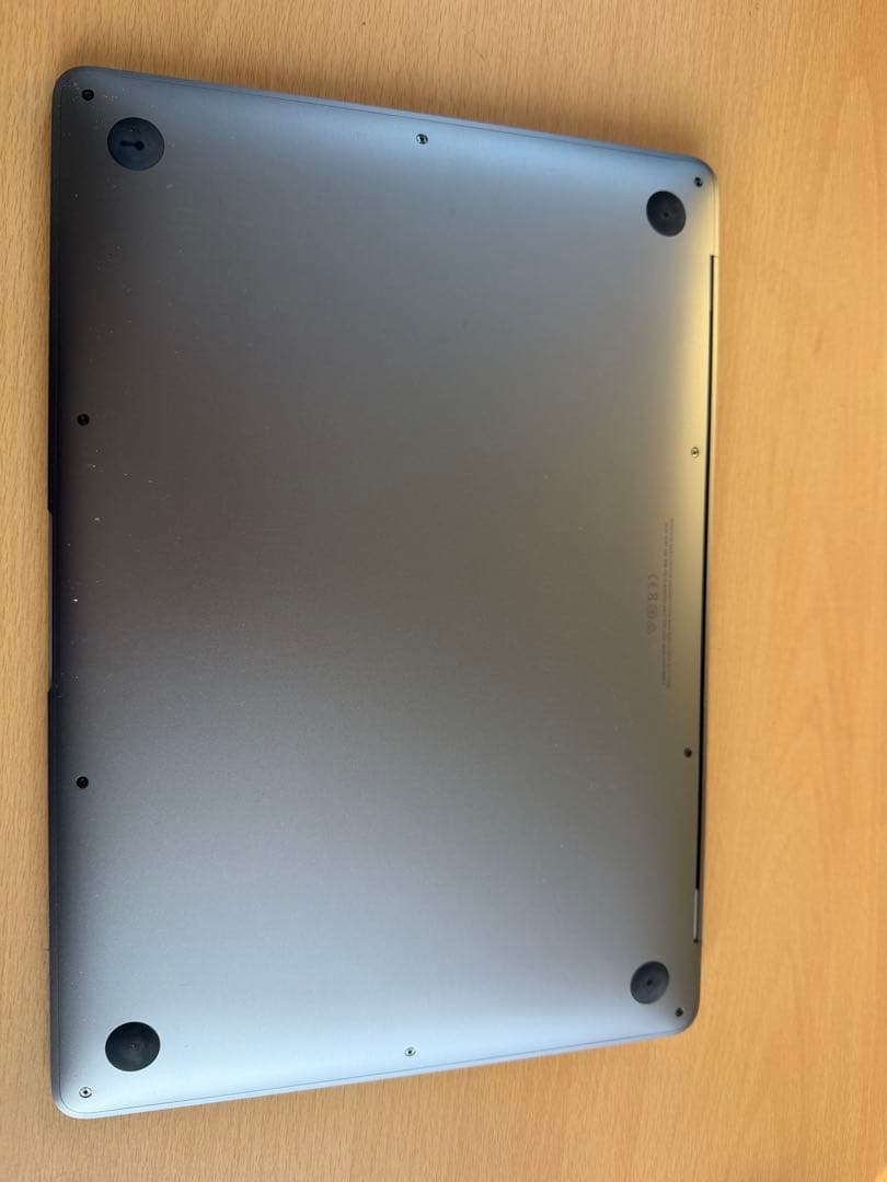 Apple MacBook Air 本体 充電器付き