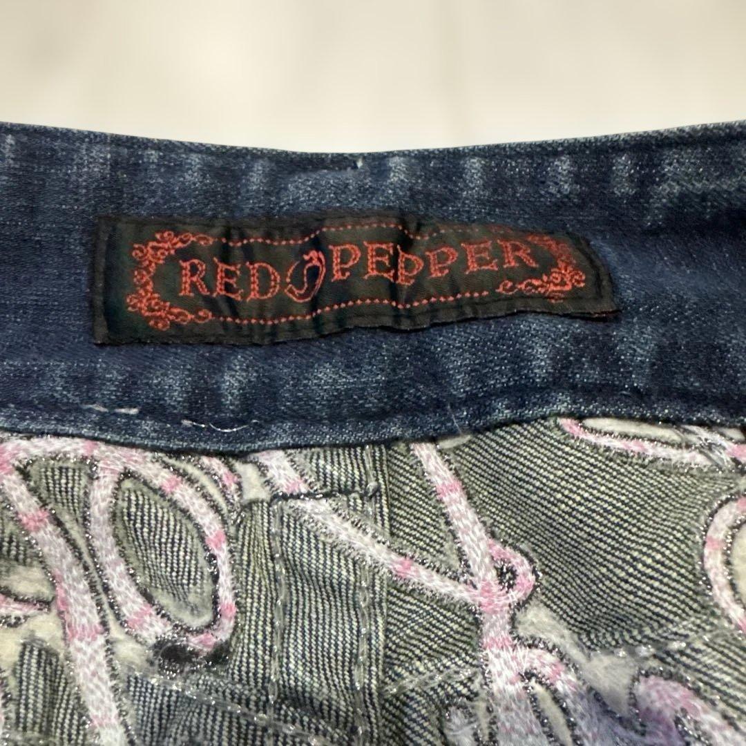 RED PEPPER 新品に近く美品 刺繍入りデニムパンツ