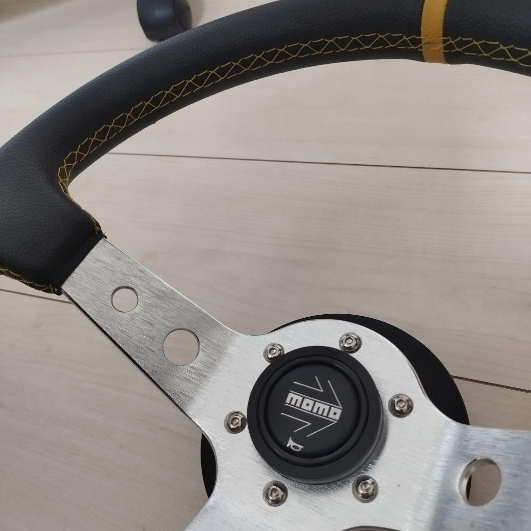 MOMO ステアリング 3スポーク