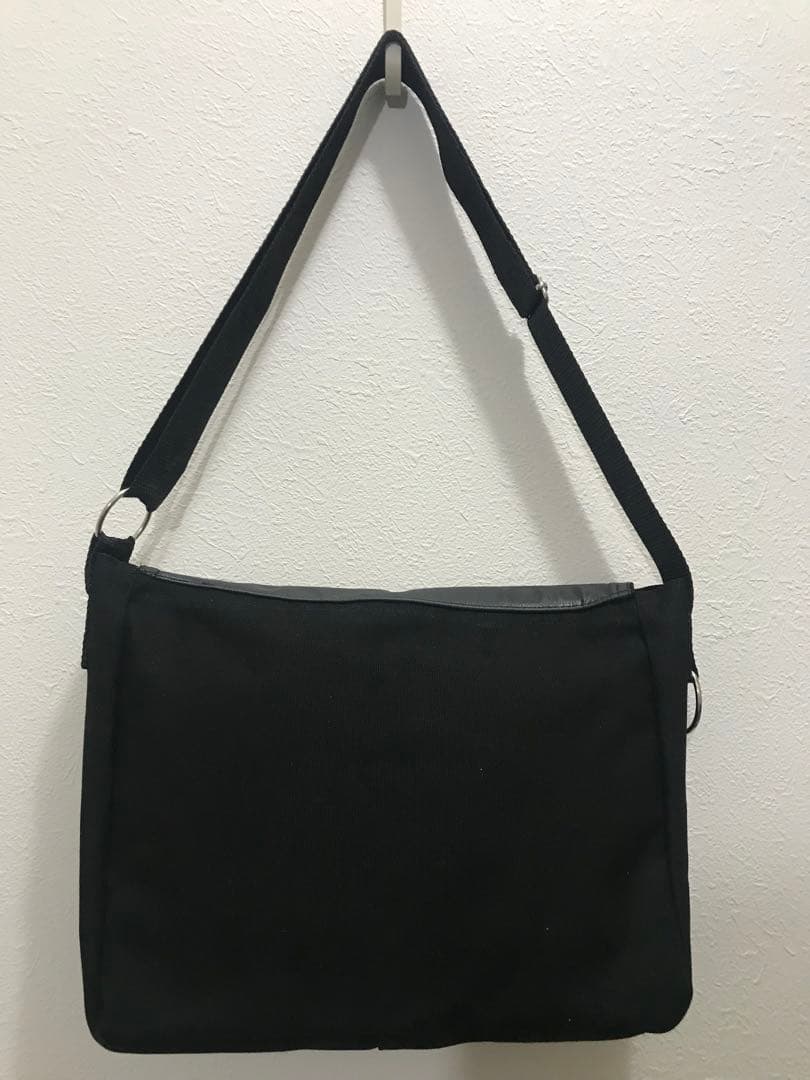 GlyPhS original music音符柄 フラップ メッセンジャーバッグ