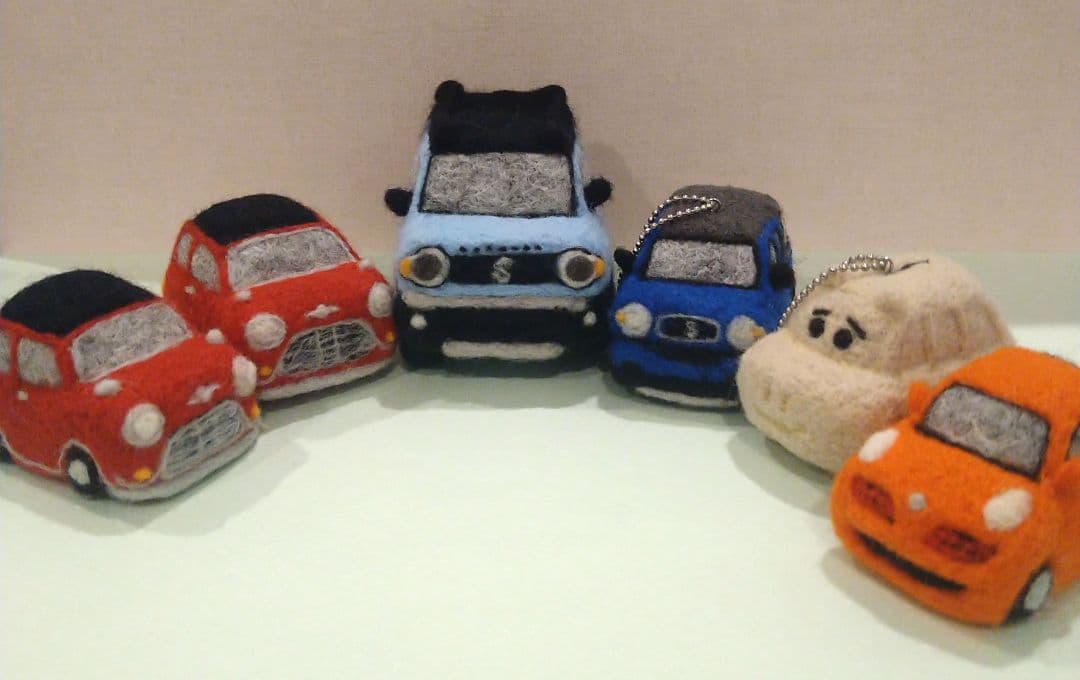 ※ぽんすけページ※羊毛フェルトで作る車※