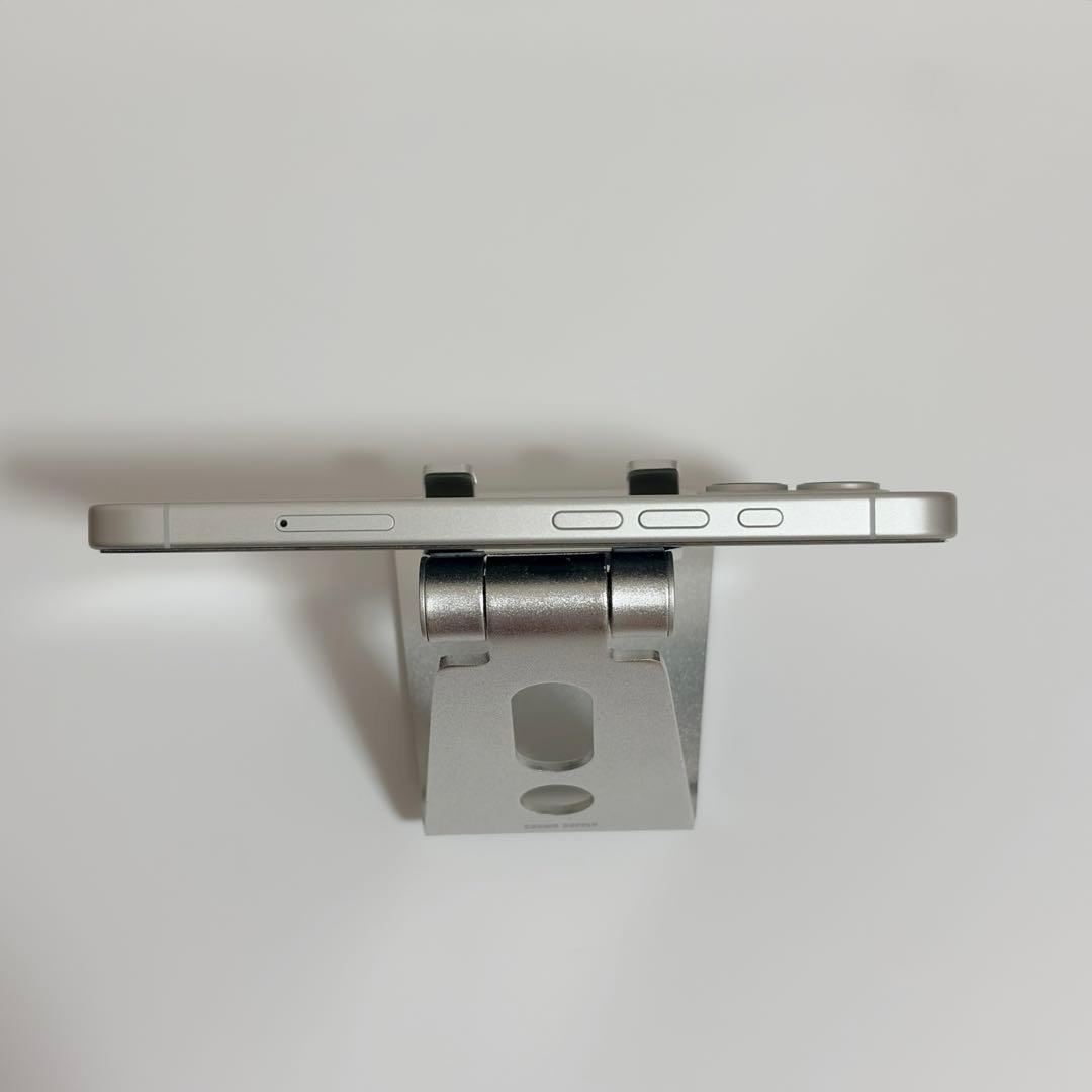 【超美品】 iphone16 ホワイト128GB SIMフリー 【早い者勝ち】