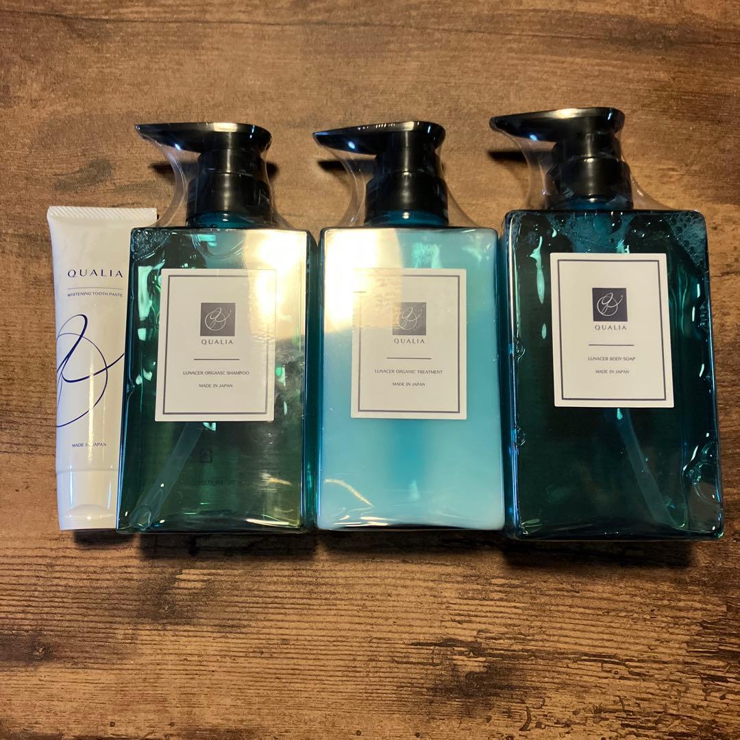 ✨新品未使用✨QUALIA シャンプー3本セットとホワイトニングトゥースペースト