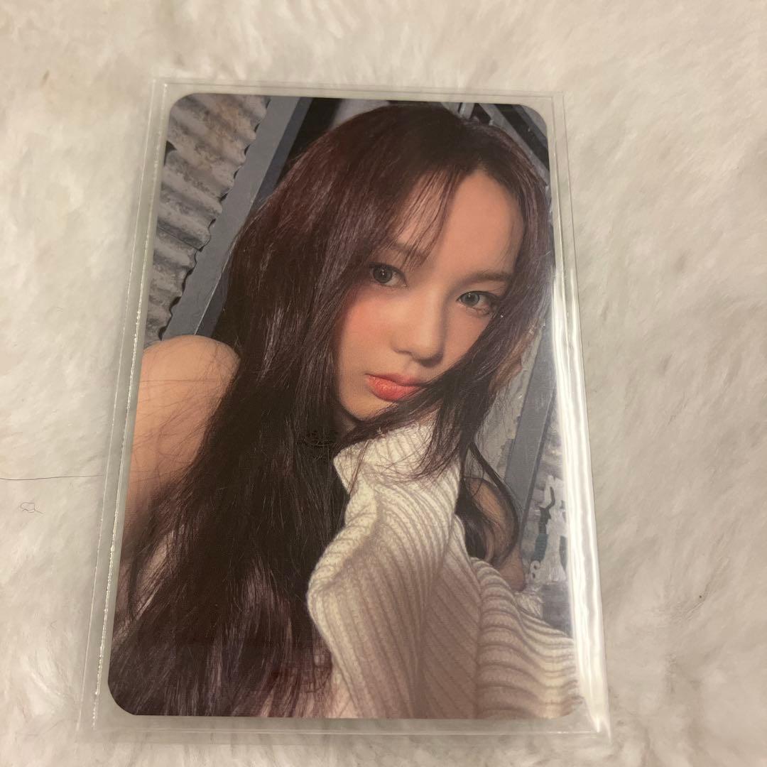 izna サラン　サノク　トレカ