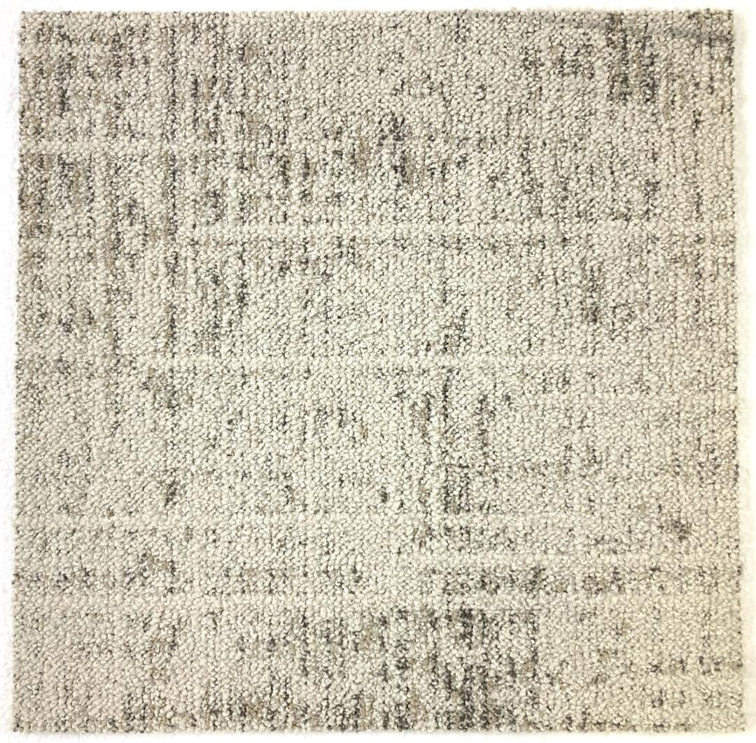 よるのヤア：のんびり発送　タイルカーペット５４枚　新品・未使用