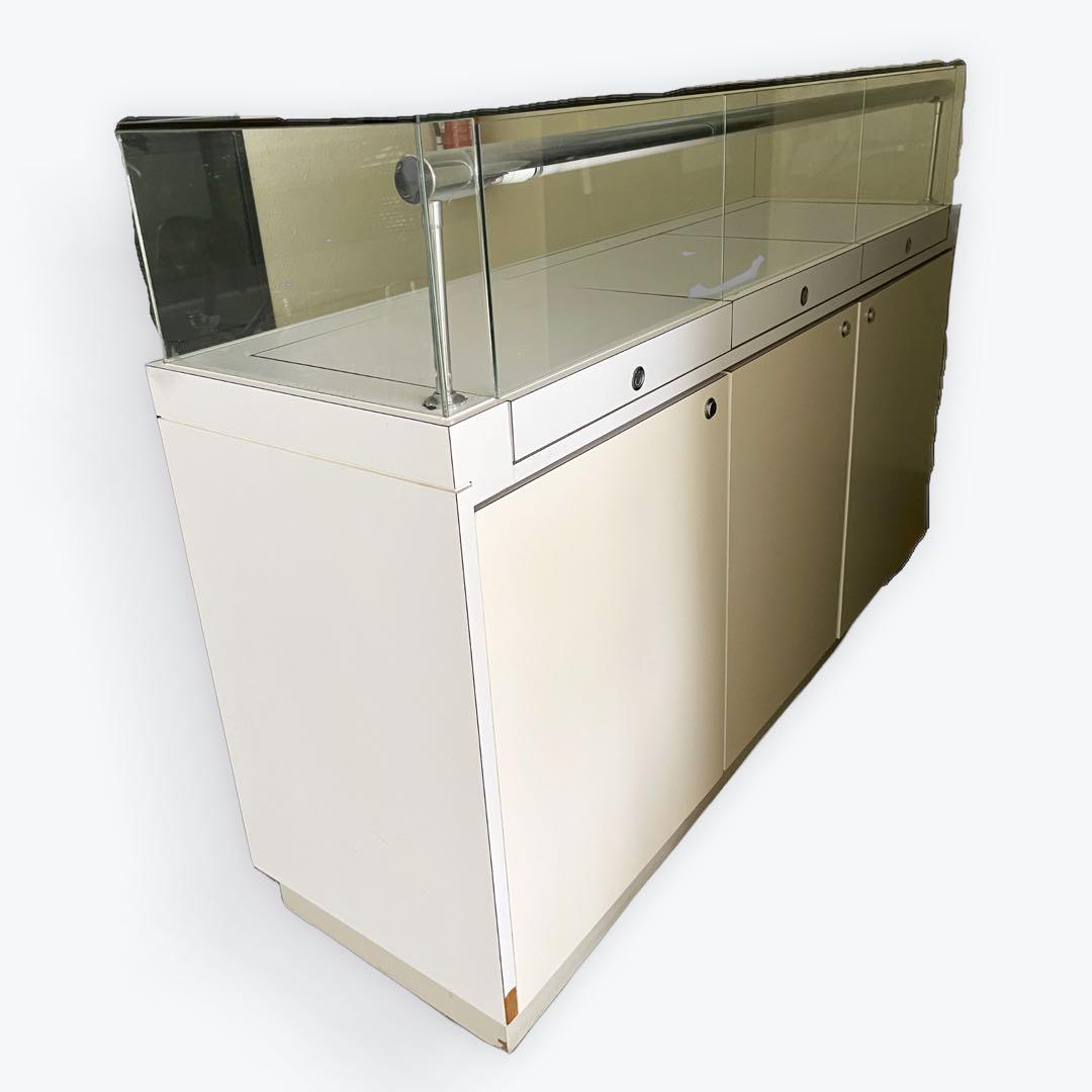 【6/10までこの価格】照明カギ付ショーケース