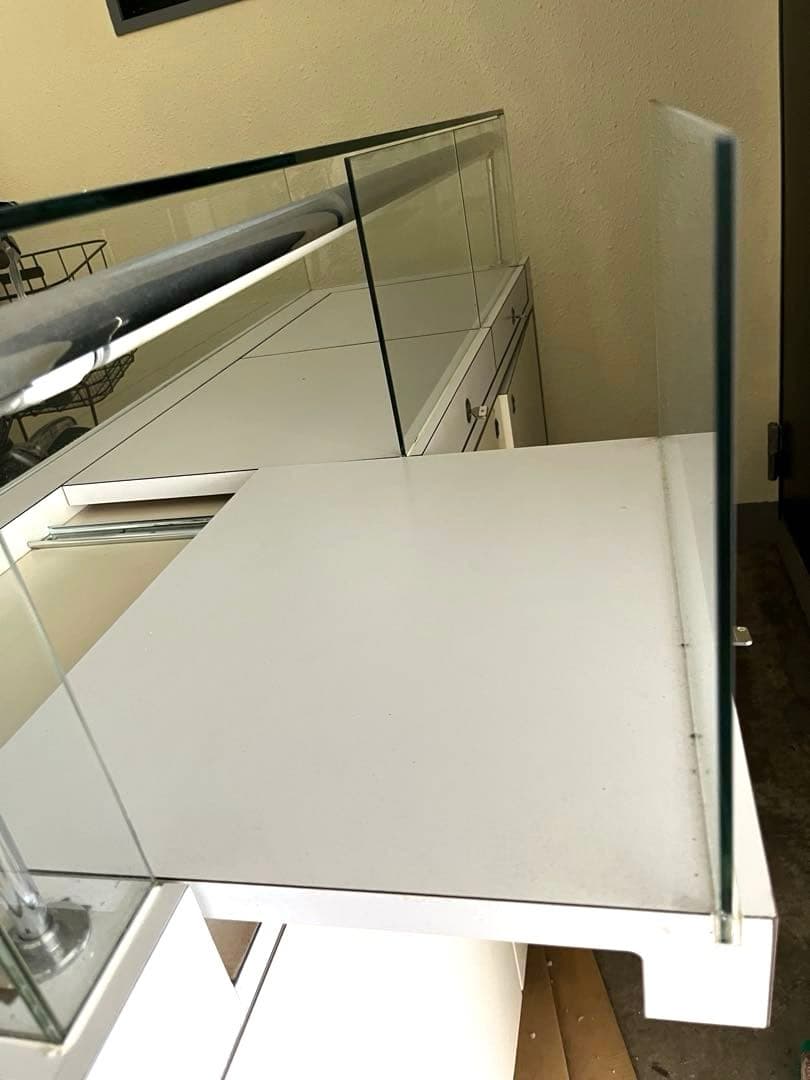 【6/10までこの価格】照明カギ付ショーケース