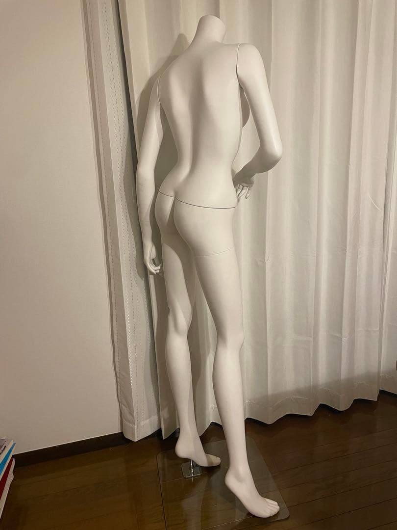 レディースマネキン　スレンダー