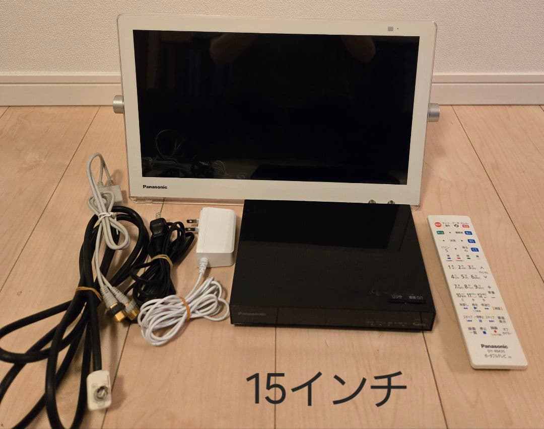 Panasonic プライベートビエラ　ポータブルテレビ UN-15T7
