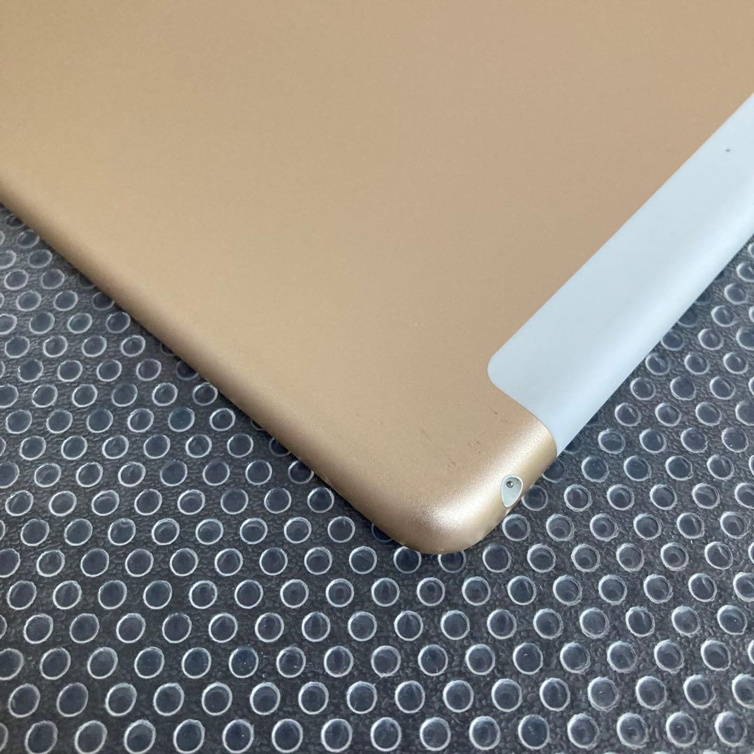 3219 電池最良好☆比較的美品☆iPad5 第5世代 32GB SIMフリー☆