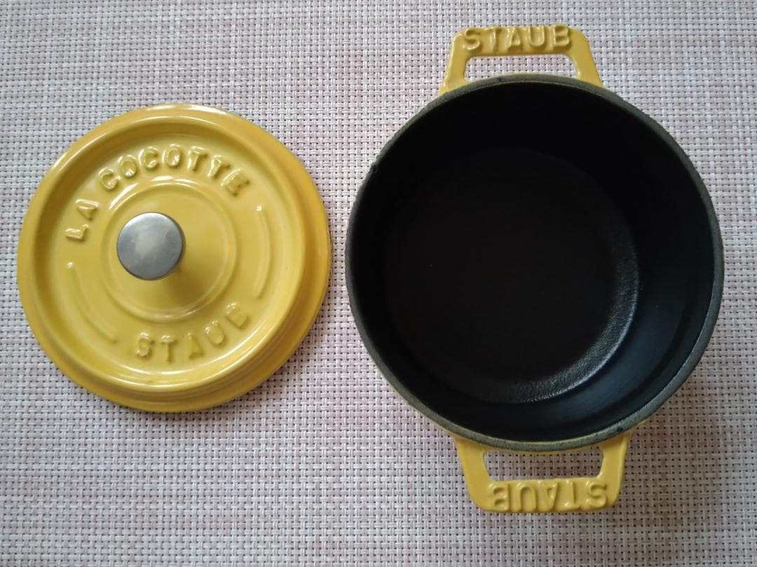 Staub　ピコ・ココット　10cm　３個とスタンドのセット