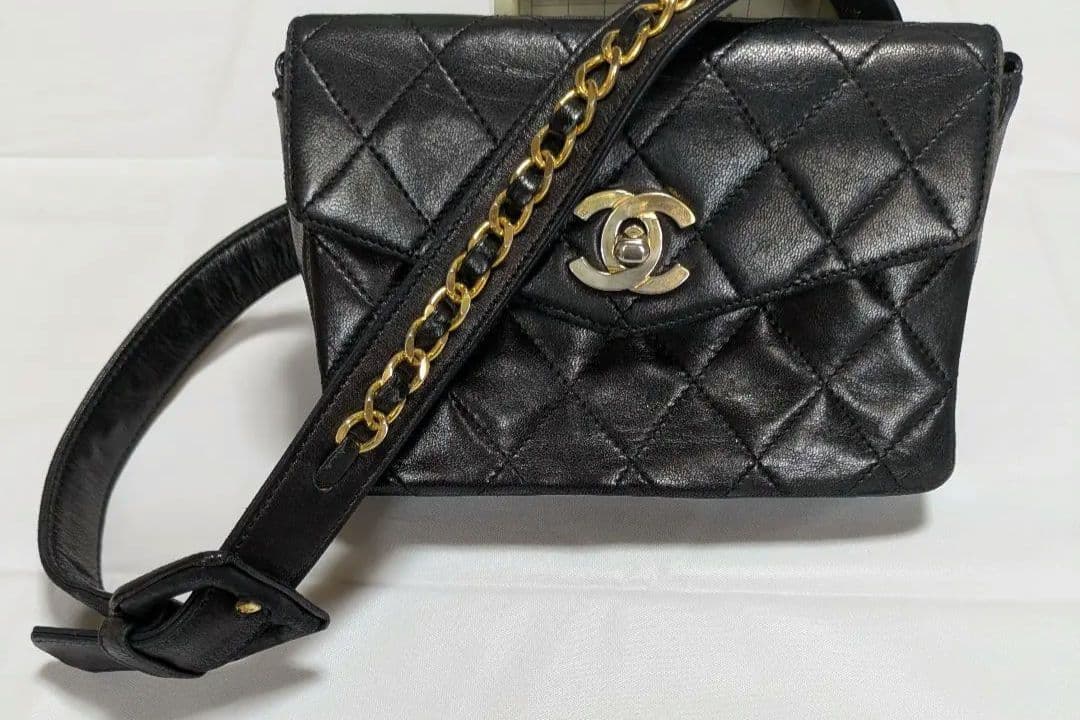 CHANEL マトラッセ　ラムスキンチェーン　ウエストポーチ