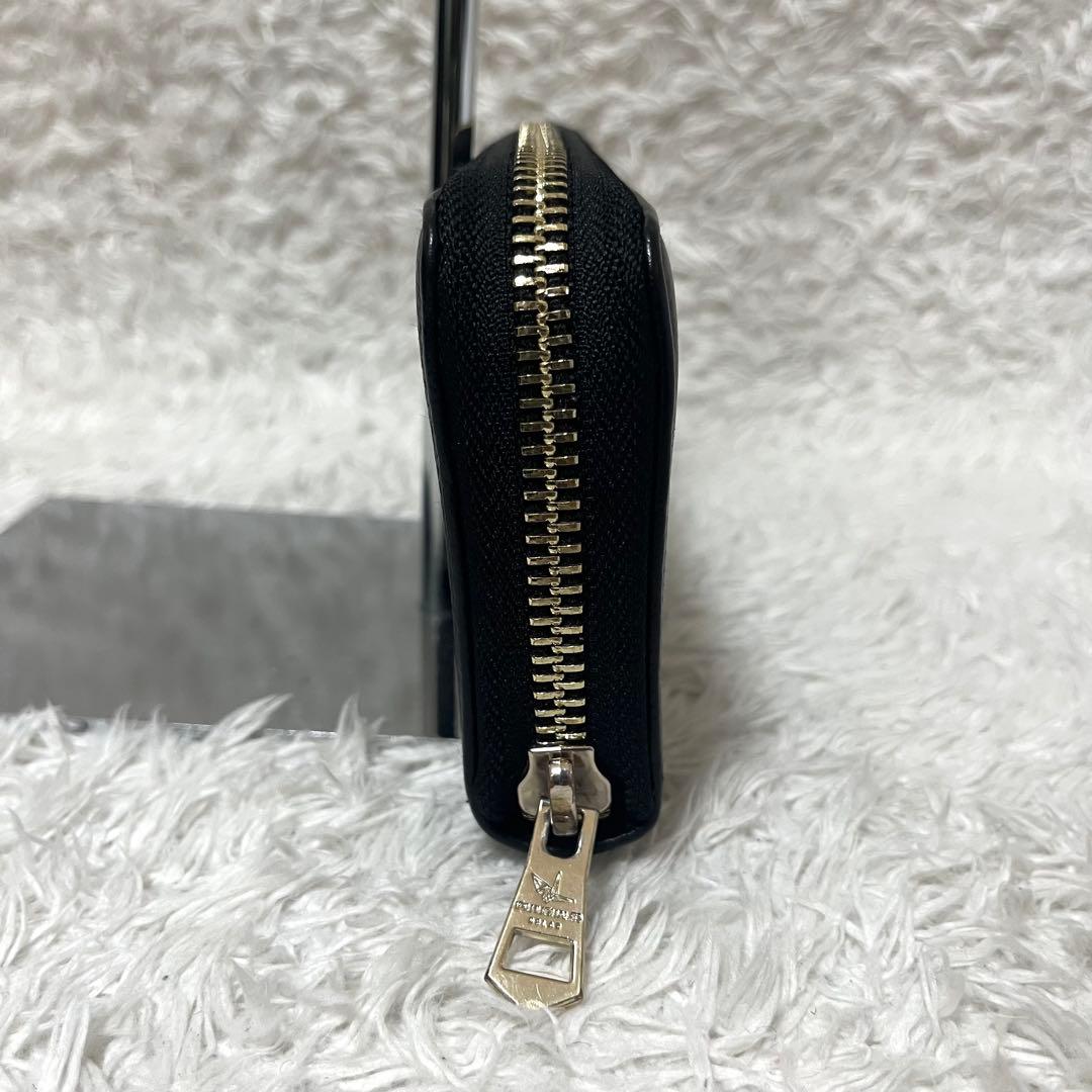 ✨美品✨ウノピュウノウグァーレトレ 長財布 ラウンドジップ 黒 ゴールド金具