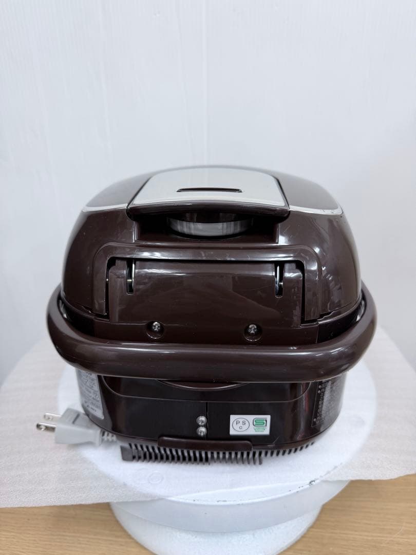 象印 Zojirushi 圧力IH炊飯器 NP-RL05（3合炊き）2019年製