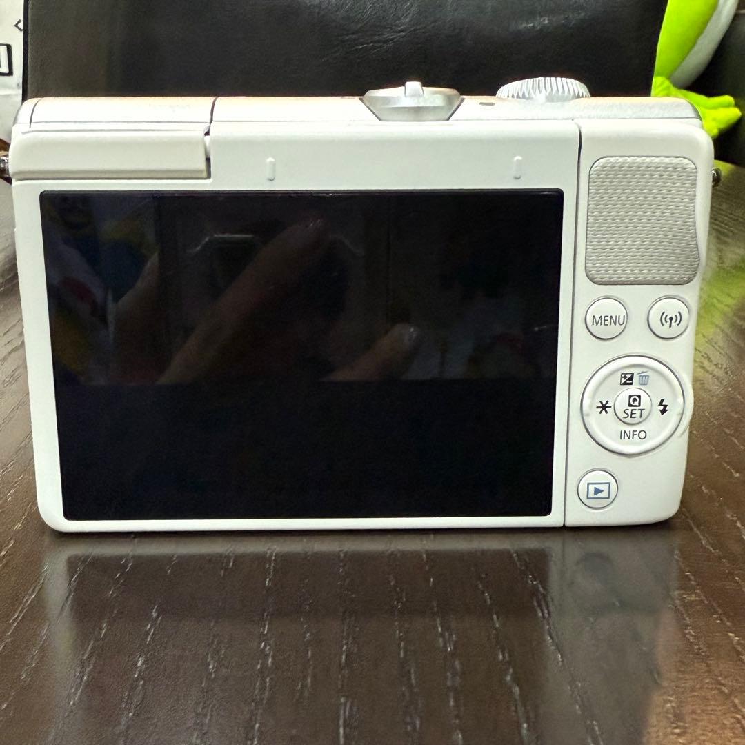 C*T様 Canon キャノン EOS M100