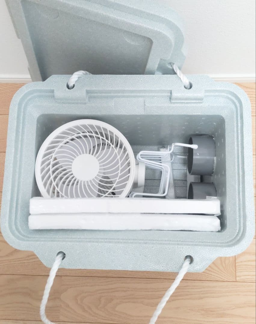 美品　ポータブルクーラー　コードレス　サーキュレーター　クーラーボックス