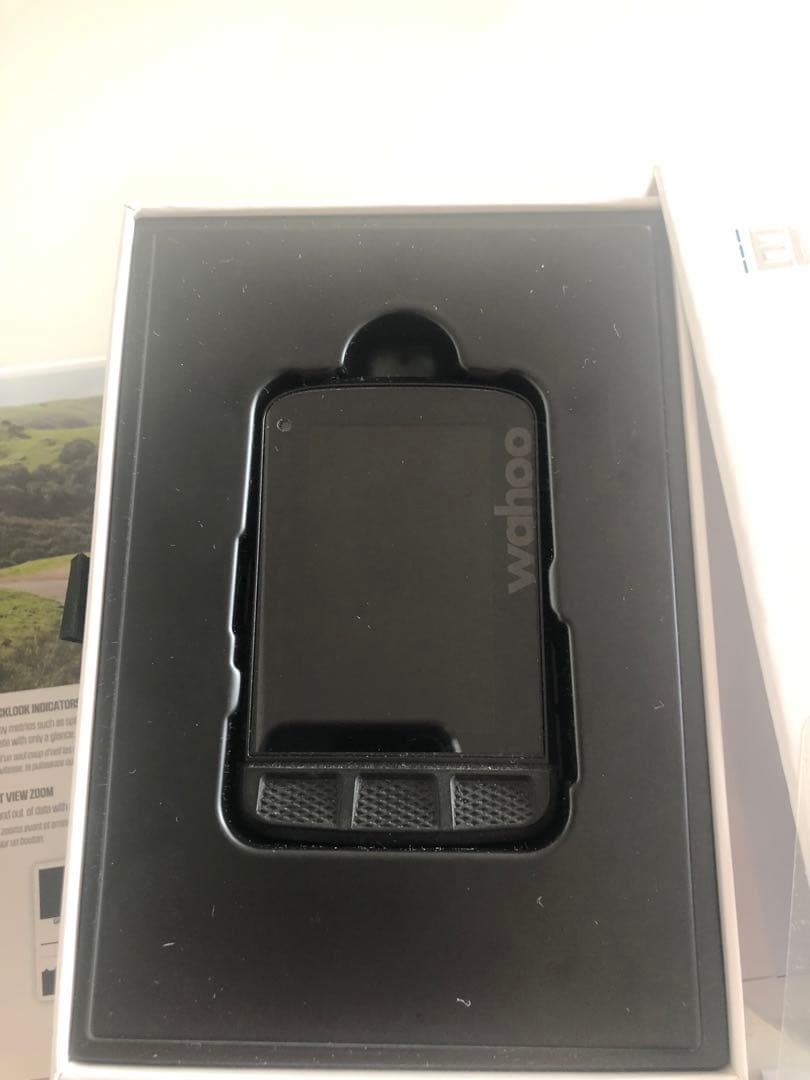 【極美品】wahoo ELEMNT ROAM とXOSSセンサーセット