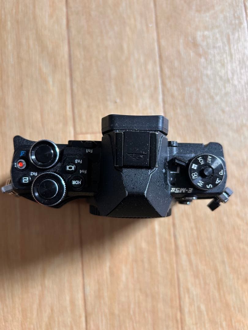 OLYMPUS OM-D 5IIデジタル一眼レフカメラ　シャッター数8138回