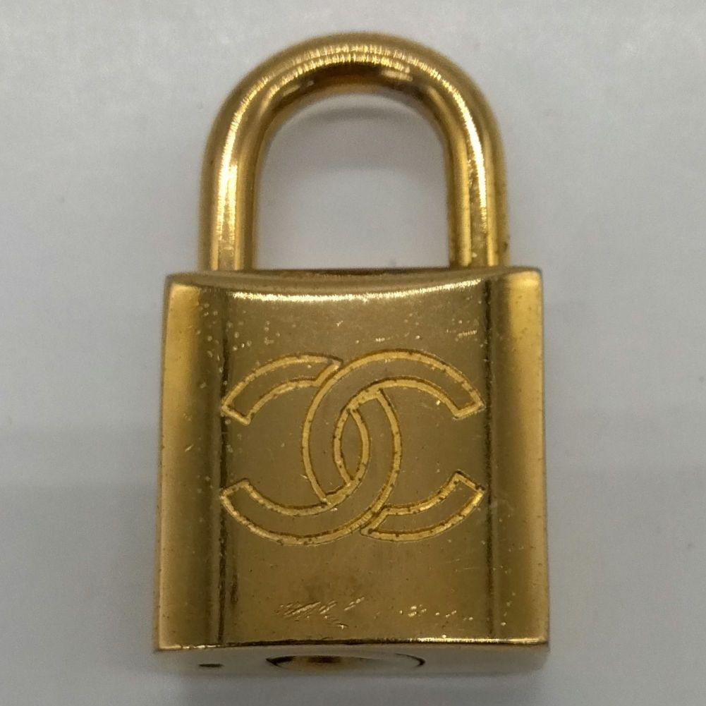 HZ4 シャネル ココマーク カデナ キー2本付き パドロック 南京錠