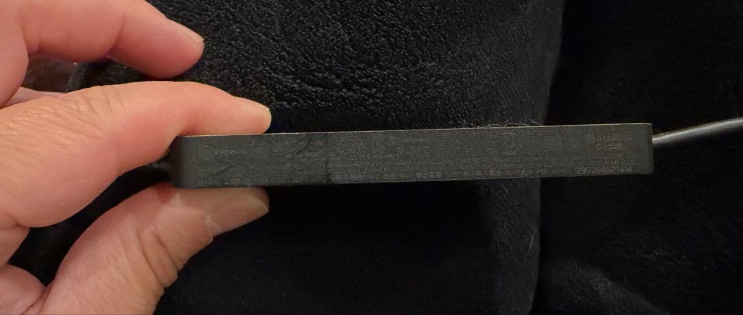 Microsoft 4K ワイヤレスディスプレイアダプター型番UTH-00036