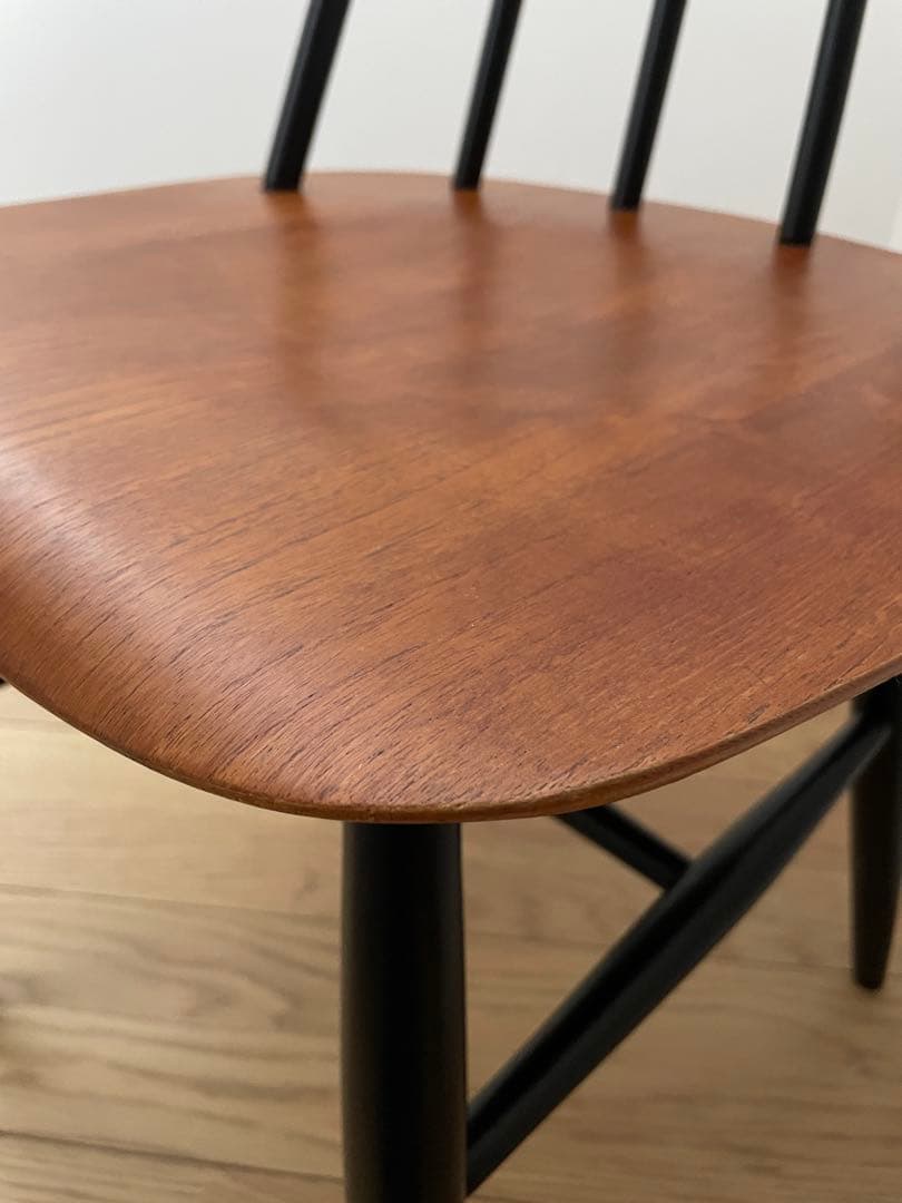 イルマリ タピオヴァーラ　ファネットチェア