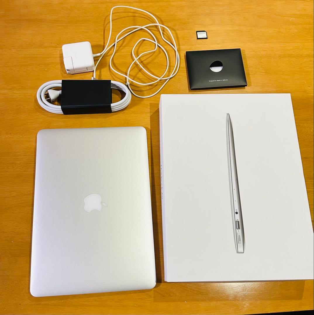 MacBook Air 13インチ 2017 128GB 箱、付属品、おまけ付き