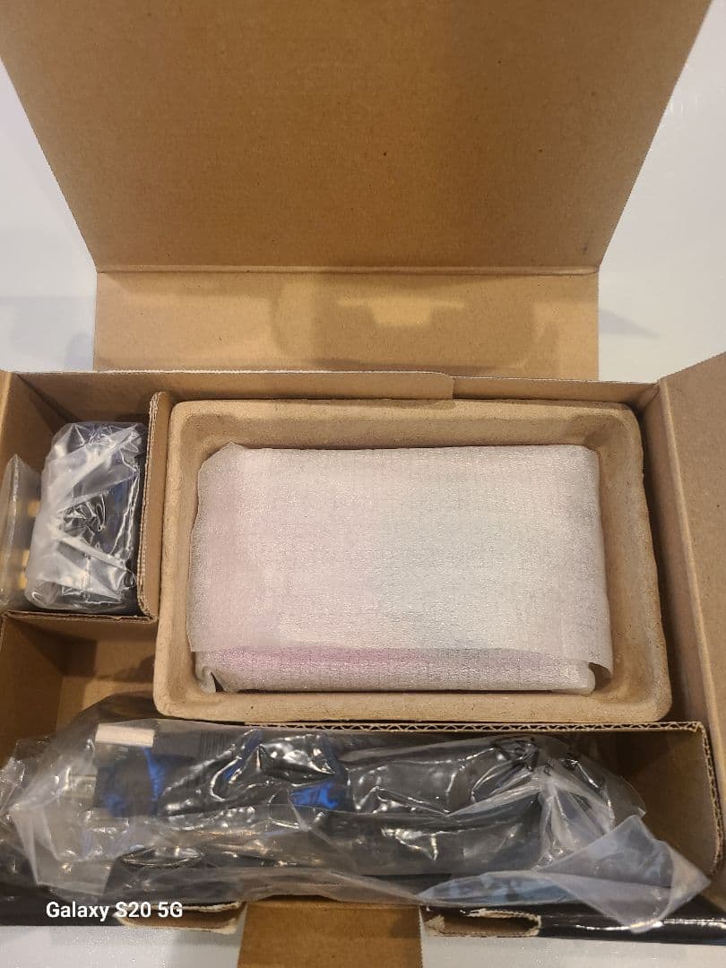 未使用　保管品　CASIO EXILIM コンパクトデジタルカメラ ピンク!