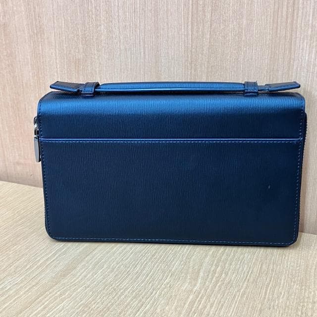 ●MONTBLANCホワイトスター　 ダブルラウンドファスナー オーガナイザー