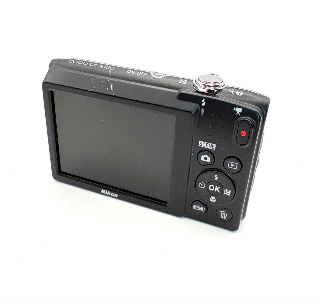 Nikon coolpix A100 シルバー