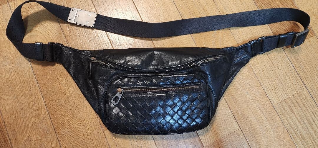 ボッテガ・ヴェネタ ボディバッグ
