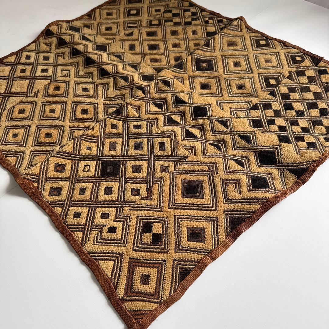 クバクロス ラフィア布 アフリカ 民族布