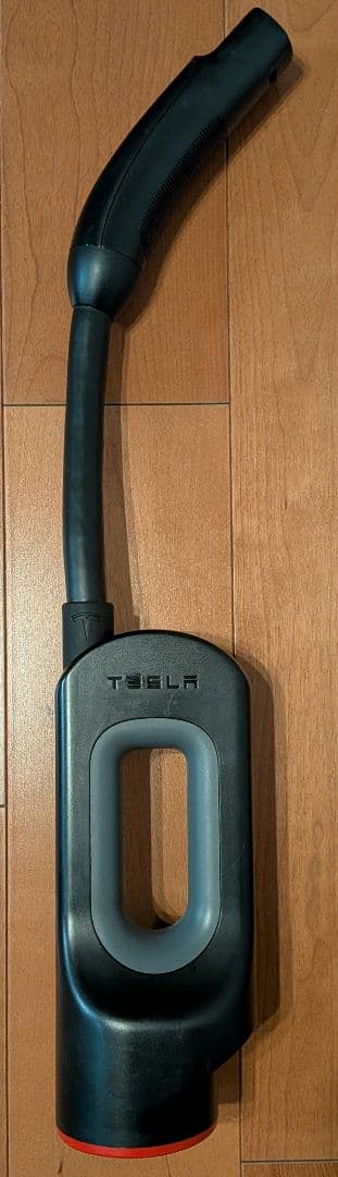Tesla テスラ Chademo チャデモアダプター　ケース付き