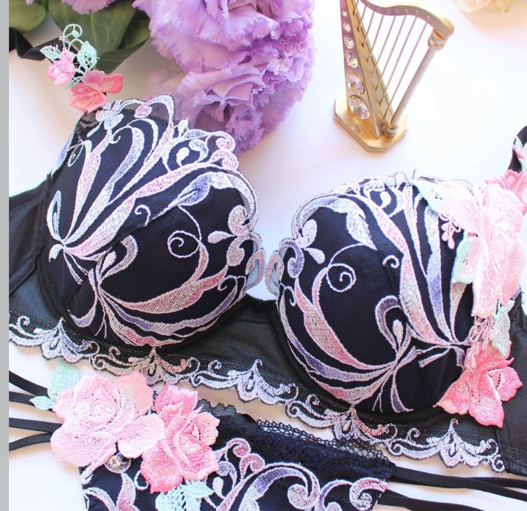 ワコール/サルート 66グループ 新品タグ付 P-upブラソング G65 BL